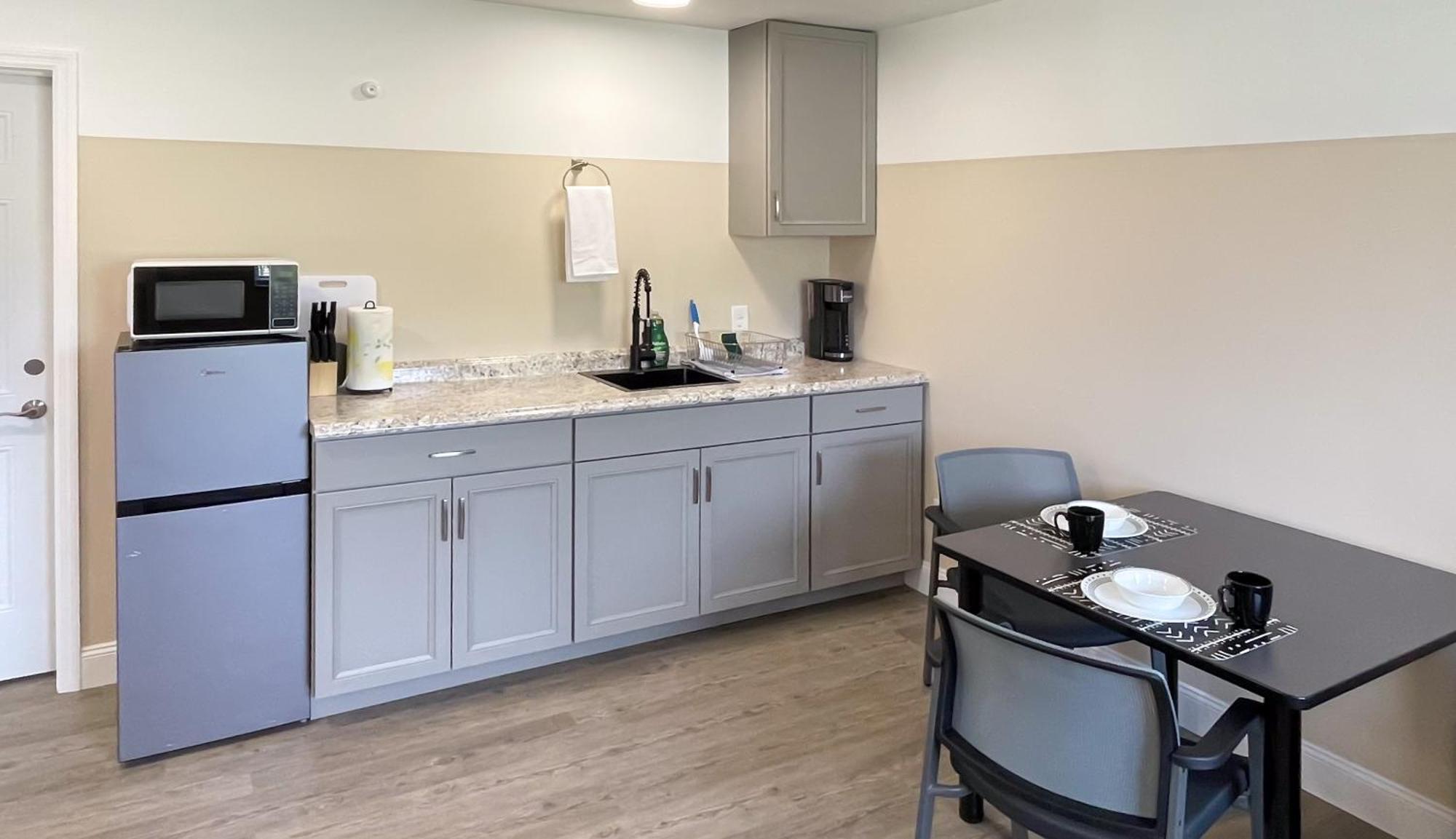 Lazy Cuckoo Inn - Sleek And Stylish Studio Apartments Fort Myers Beach Exterior foto