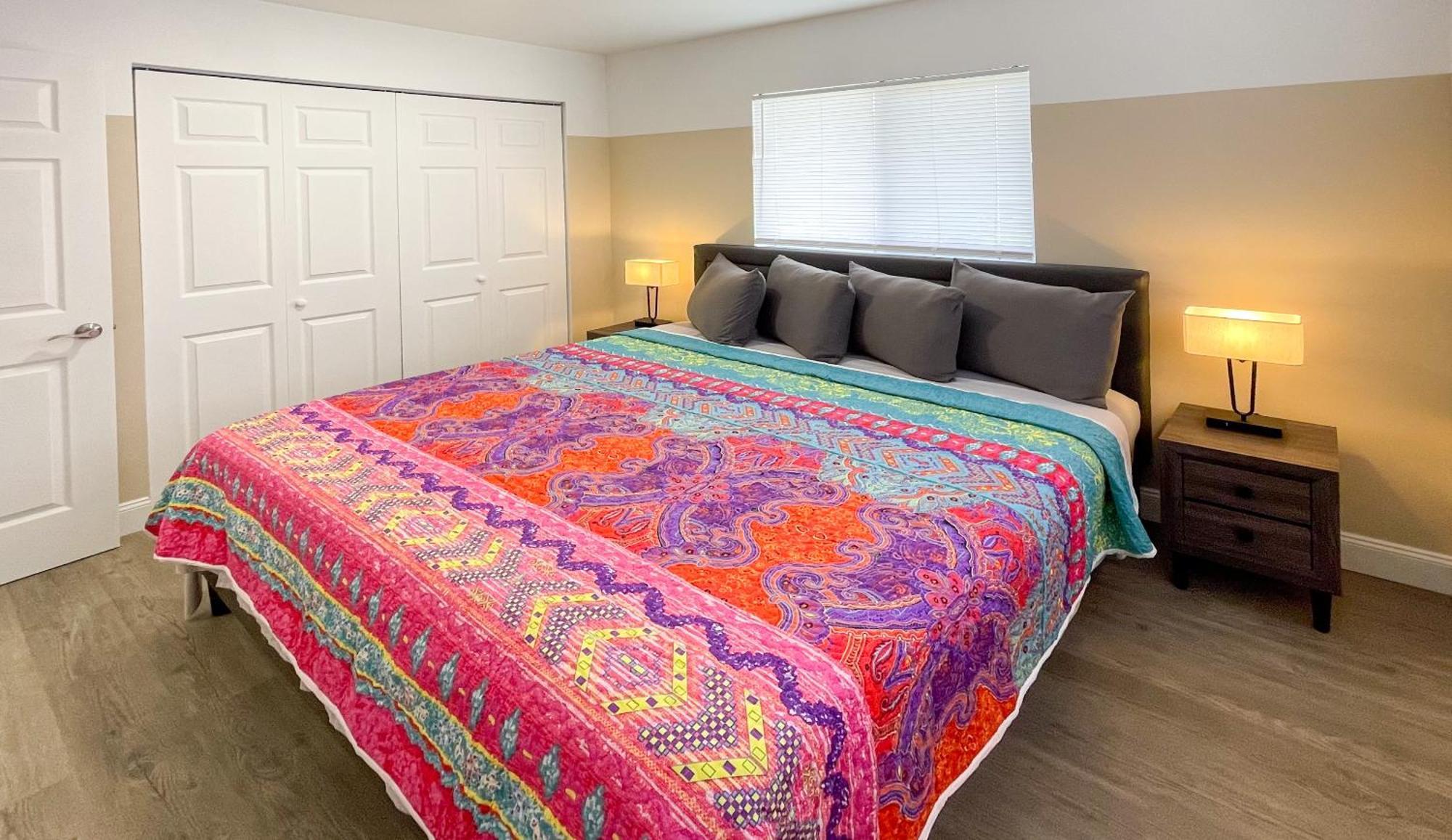 Lazy Cuckoo Inn - Sleek And Stylish Studio Apartments Fort Myers Beach Exterior foto
